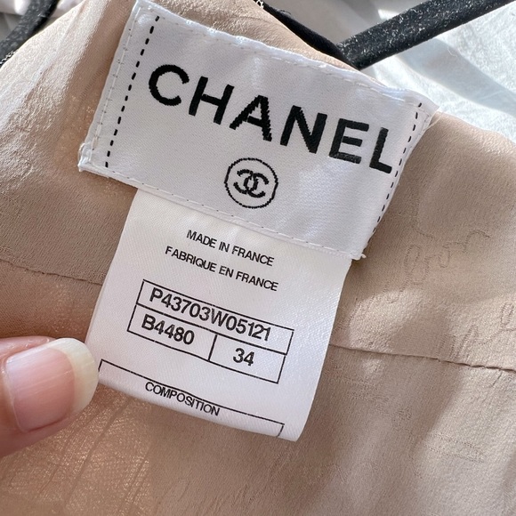 Authentic Chanel dress in size 34/XXS - Picture 9 of 10